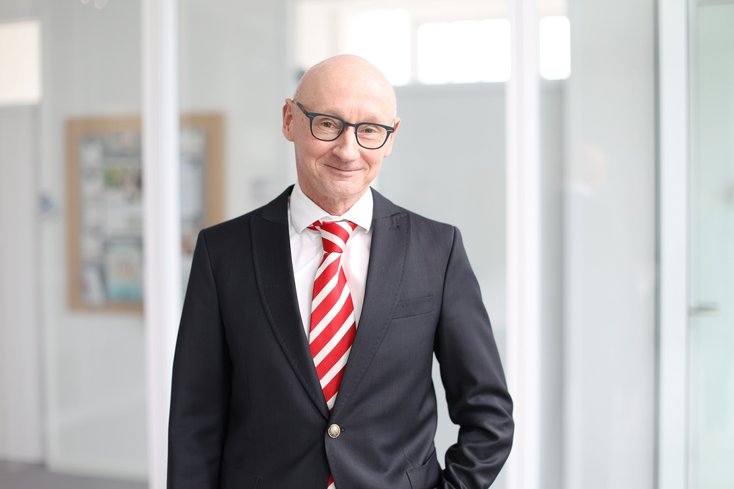 Vizepräsident Prof. Dr. Hero Weber